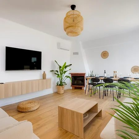 Sea Views, Huge Terrace, Steps To Oldtown * 拉哥斯
