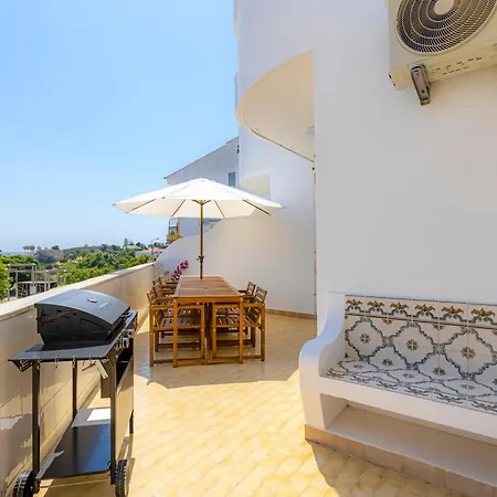 Sea Views, Huge Terrace, Steps To Oldtown Appartement